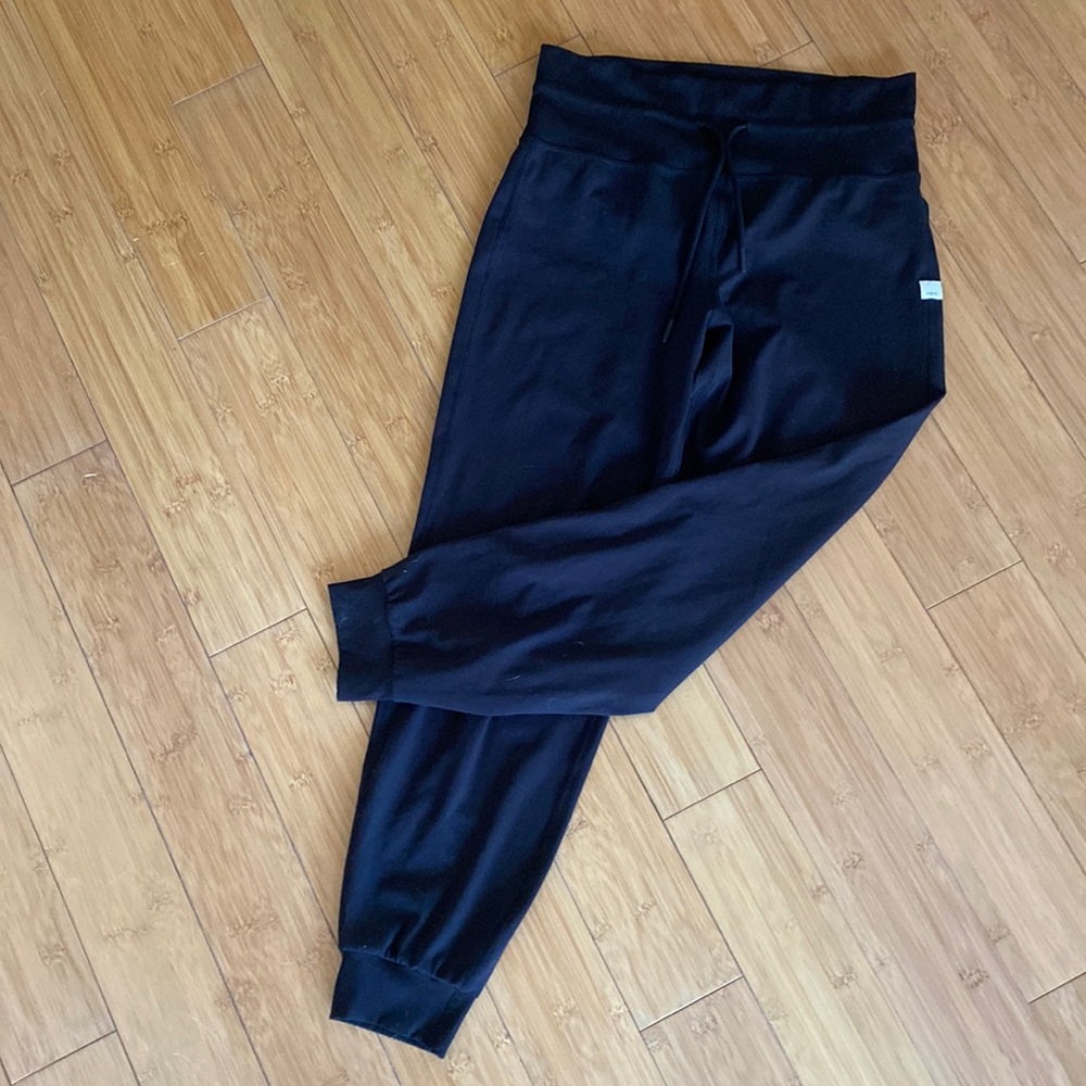 Vuori daily jogger